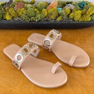 new Jeffrey Campbell Riveted Nude Leather Toe Ring Sandals Silver Studs Size 7